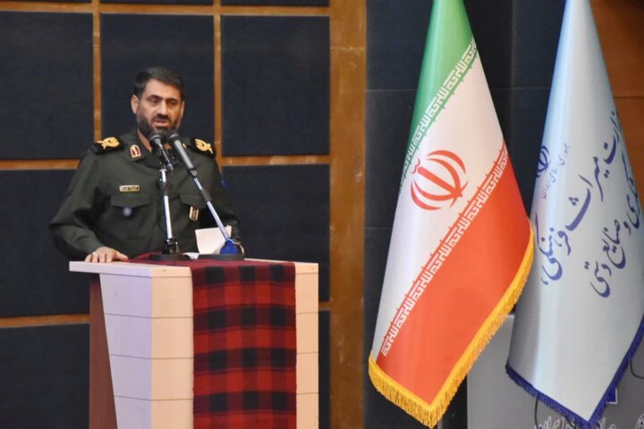 فرمانده سپاه لرستان:نقش استاندار در جابه‌جایی پادگان و آزادسازی حریم فلک‌الافلاک اساسی بود