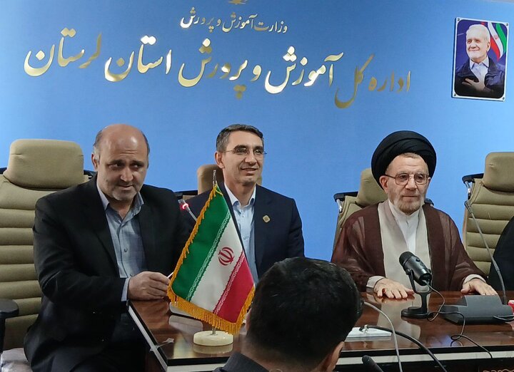 نماینده ولی‌ فقیه در لرستان: تمدن اسلامی با همراهی علم و دین محقق می‌شود