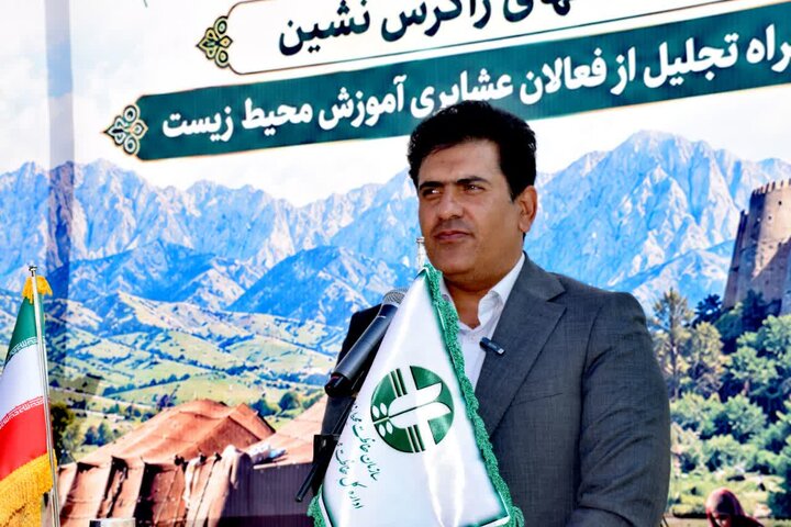  آموزش و فرهنگ‌سازی زیست‌محیطی میان عشایر از ضرورت‌های حفاظت پایدار از جنگل‌ها