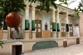 با مالکین این 16 خانه وارد معامله نشوید