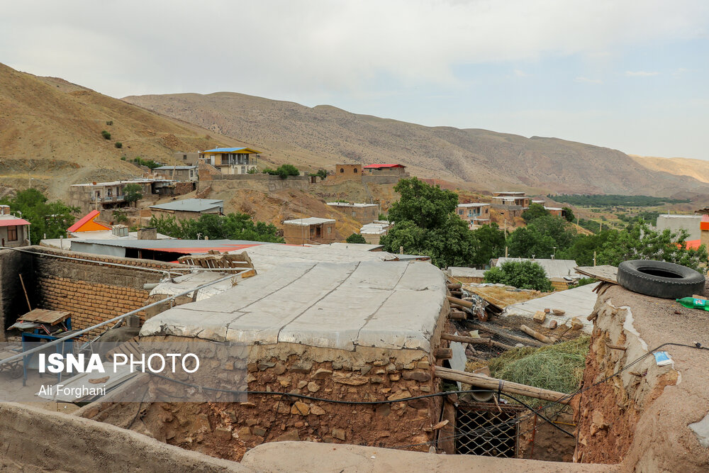 ایسنا - وضعیت سه روستای ساوه پس از رانش زمین