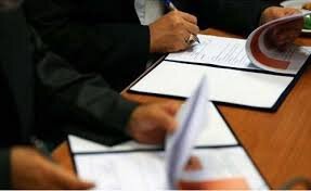 انعقاد تفاهم‌نامه همکاری انجمن ملی تولیدکنندگان عوامل مفید بیولوژیک و دانشگاه آزاد استان مرکزی