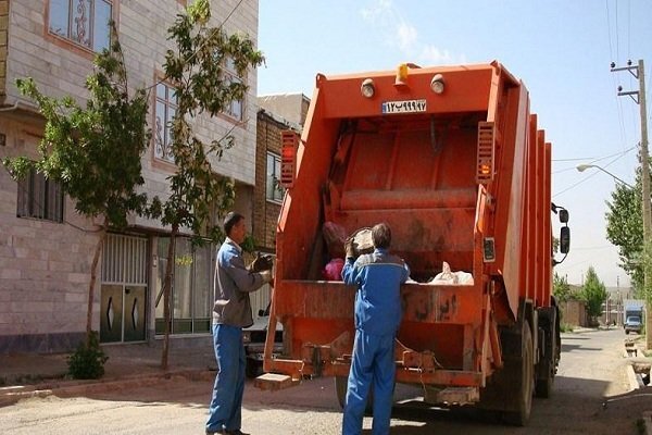 زباله های اراک در طول روز جمع‌آوری می‌شود

