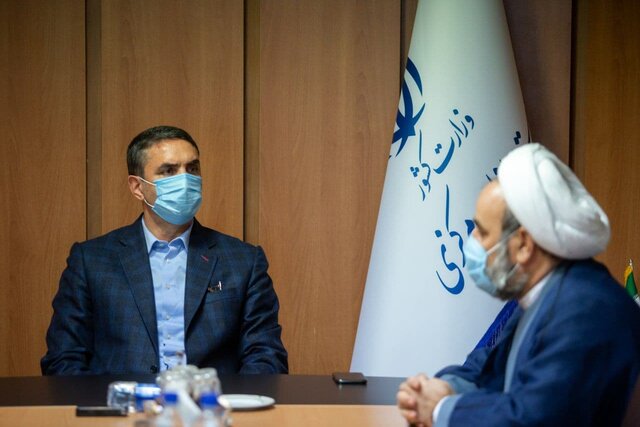 پوستر یادواره سراسری شعر فخر ایران در اراک رونمایی شد