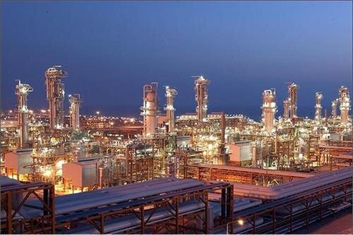 تصویب دو گزارش در کمیسیون اصل نود در مورد تخلفات وزارت نفت