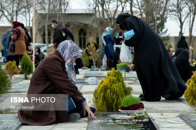 ممنوعیت ورود خودروهای شخصی به آرامستان اراک در پنجشنبه آخر سال