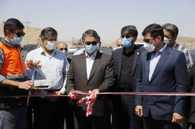 استاندار مرکزی پروژه های زیرساختی در حوزه راه زرندیه را افتتاح کرد