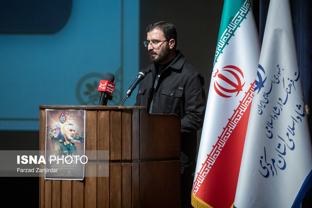 اضافه شدن سرمایه انسانی جوان به عرصه فرهنگ و هنر، امری افتخارآمیز است اضافه شدن سرمایه انسانی جوان به عرصه فرهنگ و هنر، امری افتخارآمیز است