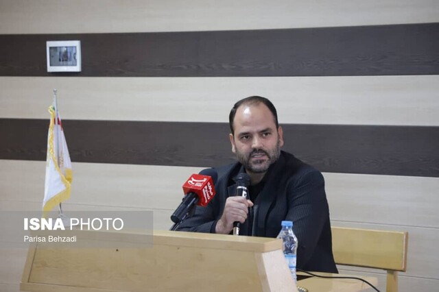 مشکلات فرهنگی و هنری گریبان شهرستان آشتیان را گرفته است مشکلات فرهنگی و هنری گریبان شهرستان آشتیان را گرفته است