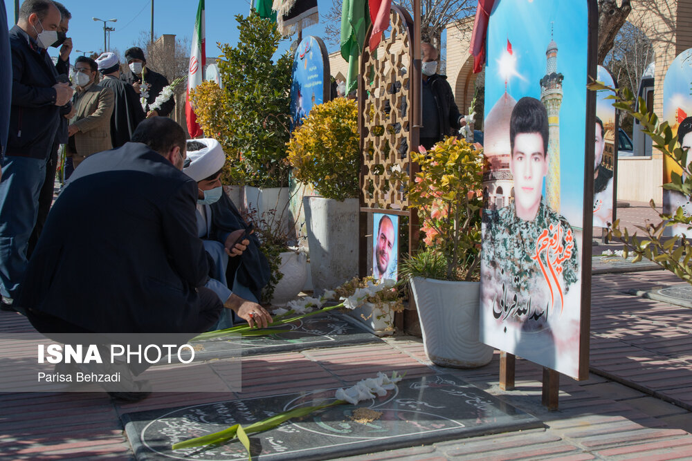 دانشگاهیان استان مرکزی با شهدای انقلاب اسلامی تجدید میثاق کردند