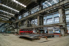 طبق گفته کارگران، مدتهاست آذراب موفق نشده پروژه جدیدی بگیرد و اندک کاری که در کارگاهها هست، باقیمانده کارهای قبلی است.