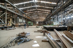 طبق گفته کارگران، مدتهاست آذراب موفق نشده پروژه جدیدی بگیرد و اندک کاری که در کارگاهها هست، باقیمانده کارهای قبلی است.