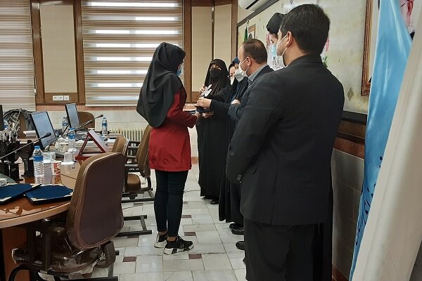 آیین اختتامیه اولین جشنواره ملی تخصصی پوشاک نوجوان در اراک برگزار شد