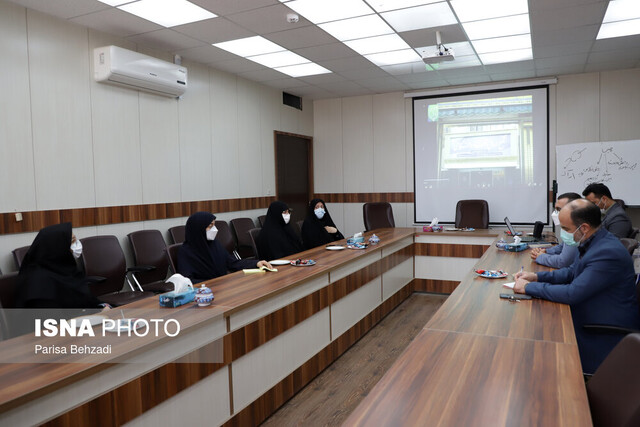 دفاع دفتر امور بانوان استان از واگذاری دبیرخانه کارگروه جمعیت استان مرکزی به جهاددانشگاهی 4
