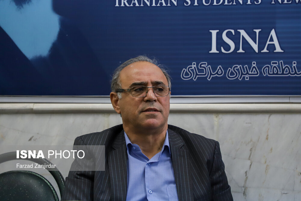 برنگشتن ۹۴ میلیارد دلار ارز صادراتی، اقتصاد ایران را در تنگنای بی‌ثباتی قرار داده است