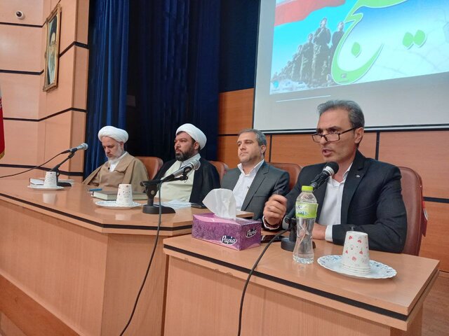 افراد کم‌کار نباید بر مسند مدیریت بنشینند/کمبود نان پذیرفتنی نیست