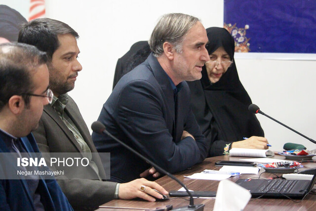 اصلاح فضای اجتماعی نیازمند بازگشت به فضای باز اجتماعی ذیل آرمانهای انقلاب است