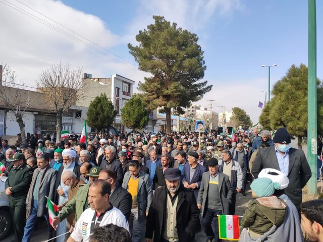 امام جمعه زرندیه: ایران قوی به دشمن منزوی باج نمی دهد