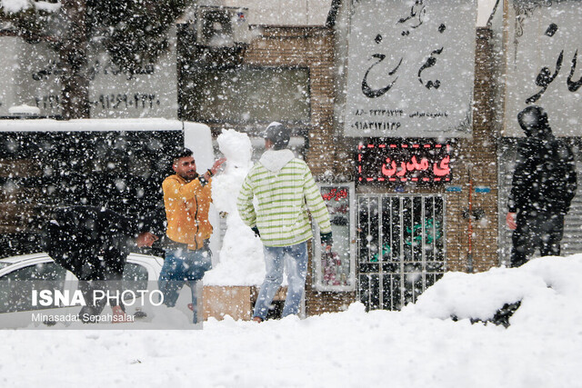 بارش ۴۵ سانتیمتری برف در غرق آباد/کل استان مرکزی سفیدپوش شد