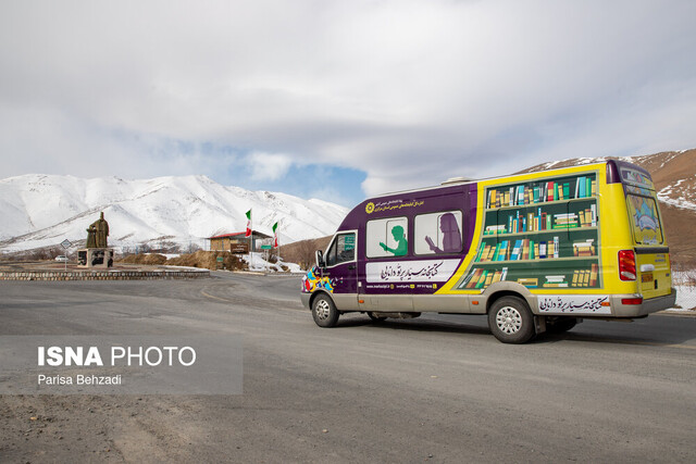 عکس تزئینی است اعلایی:جمعآوری کتابهای اضافی دستگاهها/محمدبیگی:کتابخانه سیار راهکاری زودبازده است