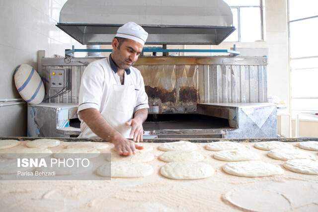 یک بام و دوهوای نرخگذاری قیمت نان/ نانوایان در انتظار افزایش ۱۴۰ درصدی قیمت نان