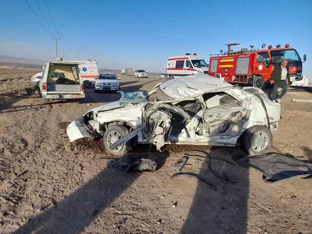 عکس آرشیوی است واژگونی ساینا با یک کشته و ۳ مجروح در شیراز