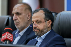 سفر وزیر اقتصاد و دارایی به اراک