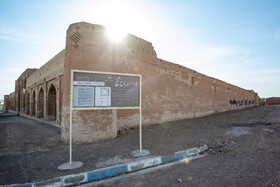 کاروانسرای «باغ شیخ» یا «عبدالغفارخان» که مربوط به اواخر دوره زندیه می‌شود و در ۱۴ مهرماه ۱۳۵۴ به ثبت ملی رسید، در ۶ کیلومتری شرق ساوه و در ابتدای ورودی روستای باغ شیخ واقع شده است.