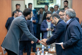 نشست پرسش و پاسخ دانشجویی با حضور وزیر فرهنگ و ارشاد اسلامی در اراک