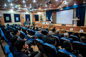 نشست پرسش و پاسخ دانشجویی در اراک با حضور وزیر فرهنگ و ارشاد اسلامی