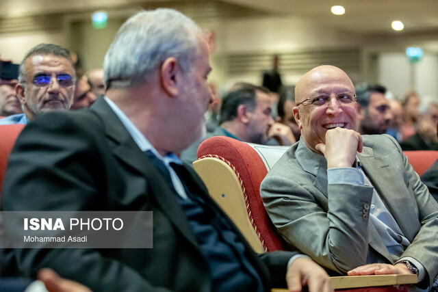 یک شب و ۲۰۰۰ ستاره