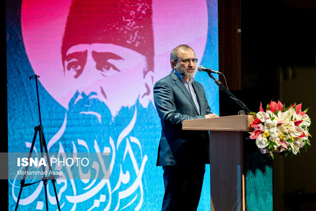 یک شب و ۲۰۰۰ ستاره