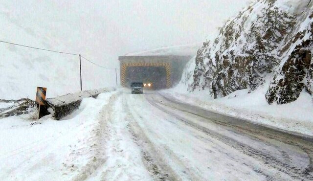 لغزنده بودن سطح جاده ها و محورهای مواصلاتی مازندران