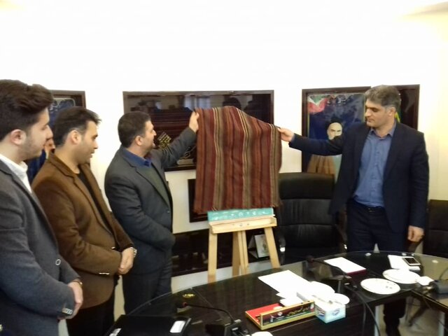 رونمایی از پوستر هفته فرهنگ و هنر در چالوس