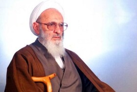 رهبر انقلاب بر پیکر پاک علامه "حسن‌زاده آملی" نماز می‌خوانند