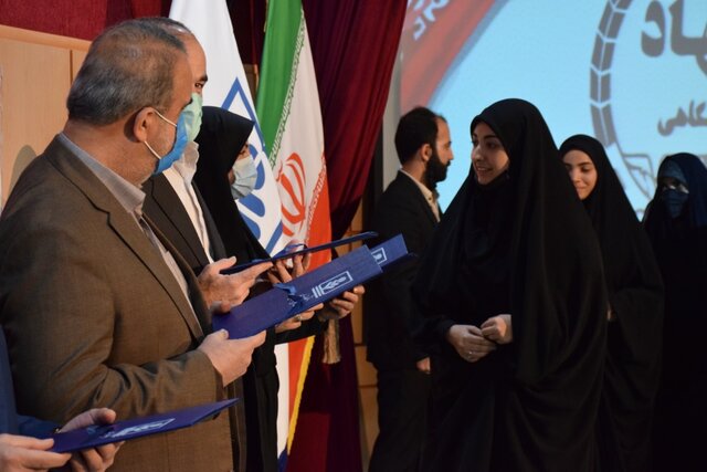 رهپویان دانش؛ فاتح مسابقات مناظره دانشجویی مازندران