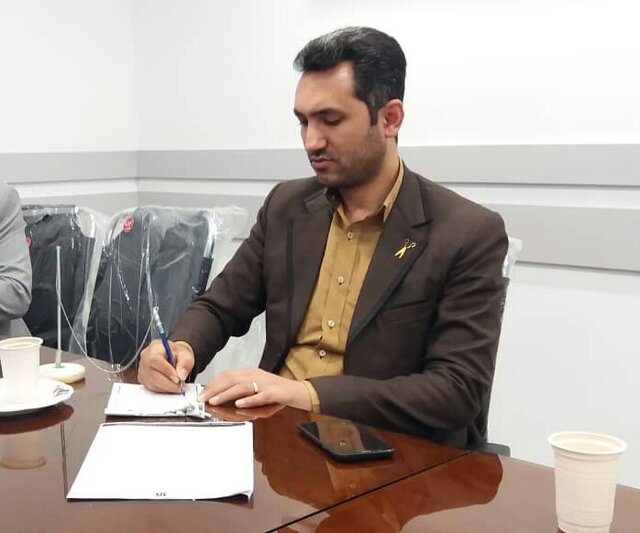 چوب نبود حمایت لای چرخ تولید پوشاک بابل