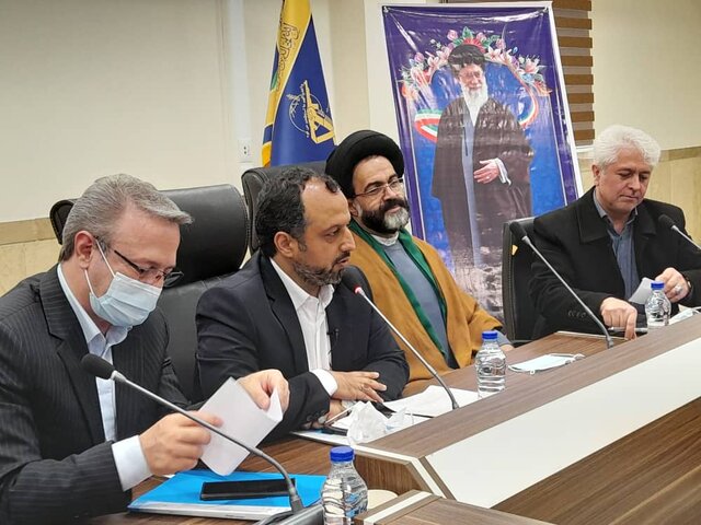 زنجیرهای نظام اداری و اجرایی، دست فعالان اقتصادی را بسته است