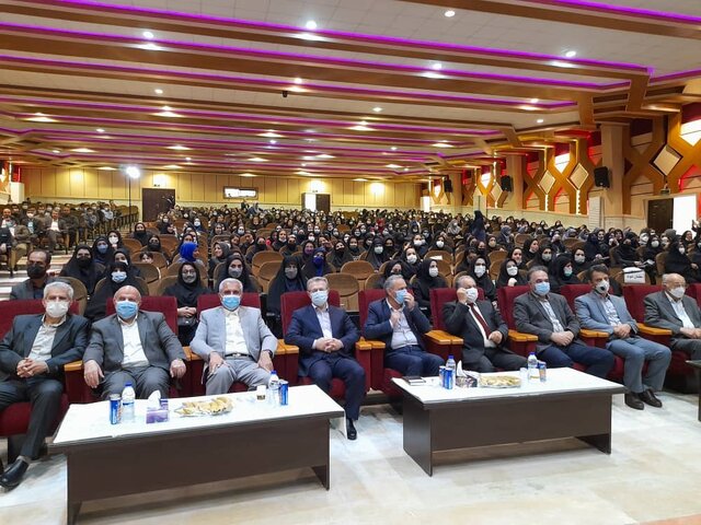 ۳۰۰ هزار میلیارد تومان برای رتبه بندی معلمان و بازنشستگان در بودجه ۱۴۰۱