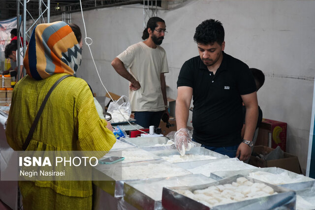 نمایشگاه هدایا و سوغات مشاغل خانگی در بابل در سومین روز افتتاح