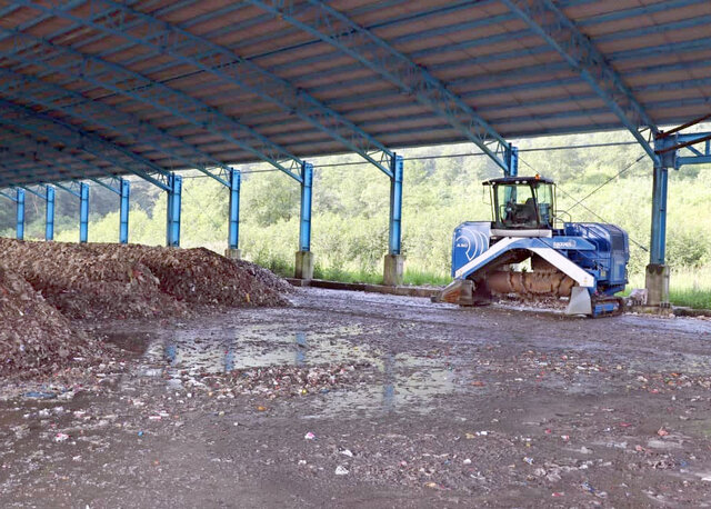 استخراج کود کمپوست از معدن طلای کثیف در تنکابن