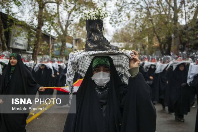 تشییع 14 آلاله زهرایی بر روی دستان مردم شهید پرور دیار علویان