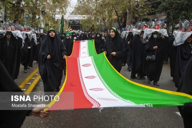 تشییع 14 آلاله زهرایی بر روی دستان مردم شهید پرور دیار علویان