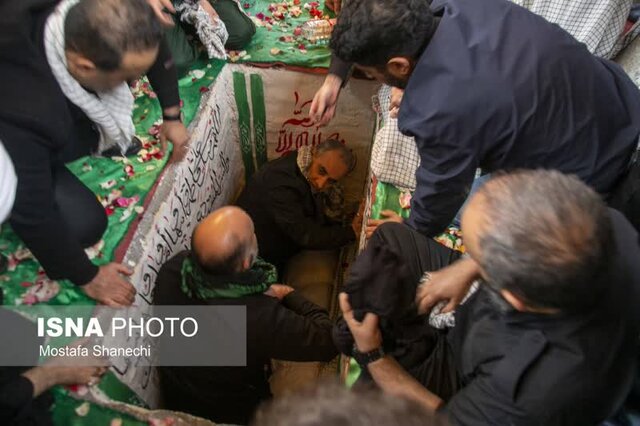 تشییع 14 آلاله زهرایی بر روی دستان مردم شهید پرور دیار علویان