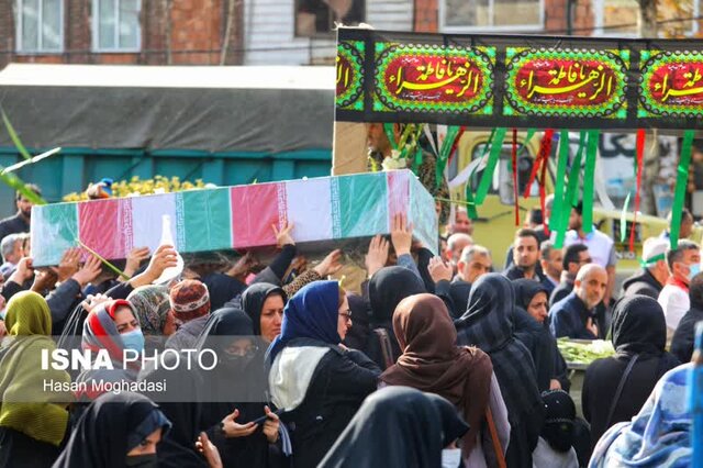 تشییع 14 آلاله زهرایی بر روی دستان مردم شهید پرور دیار علویان