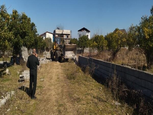 قلع و قمع ۱۲ تغییر کاربری غیرمجاز در عباس آباد