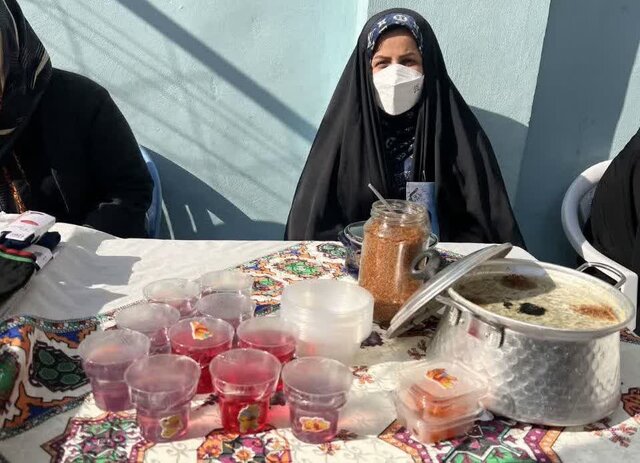 چهاردهمین بازارچه خیریه دانش آموزی در نکا برپا شد