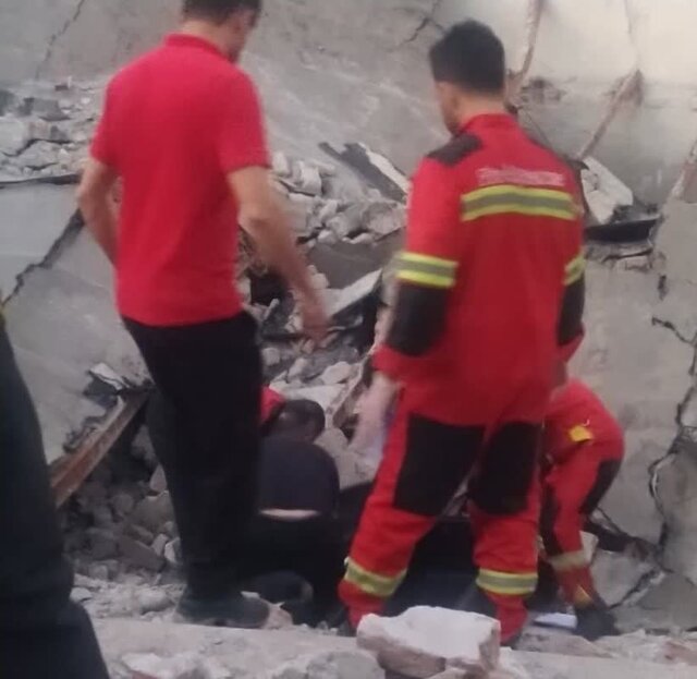 ریزش ساختمان قدیمی کارگاه ریسندگی درآمل یک کشته داد