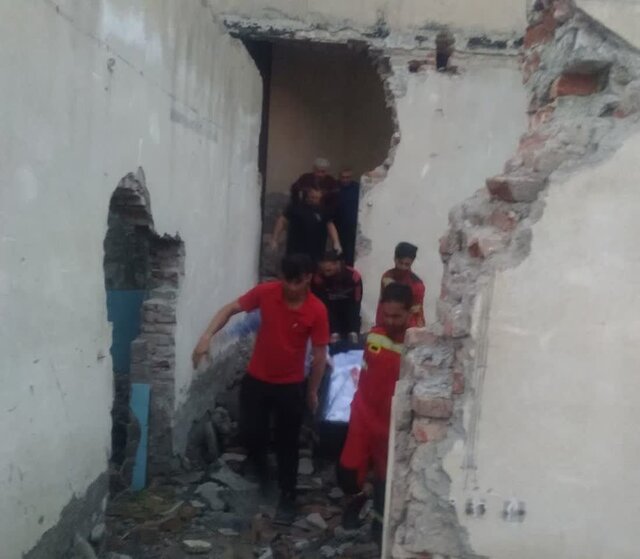 ریزش ساختمان قدیمی کارگاه ریسندگی درآمل یک کشته داد