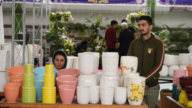 نخستین بازارچه و نمایشگاه نوروزی در محمودآباد برپا شد